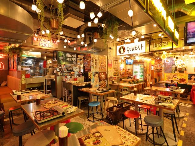 A restaurant serving spicy & healthy Asian cuisine that blows away the heat