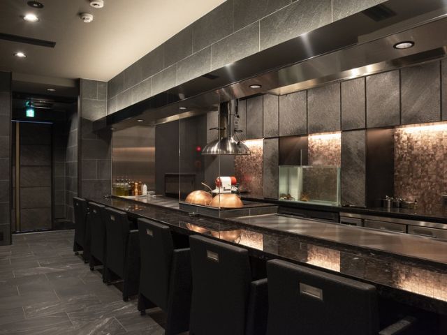 如果您想在大阪品嚐牛排，就來這裡！以極上和牛牛排為傲的鐵板燒店｜大阪