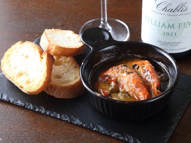 Full of dedication to both food and drinks! Delicious wine bars and dining bars in Osaka