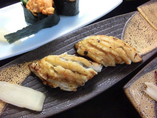 Enjoy the fluffy texture of natural conger eel and seasonal fish from the Seto Inland Sea