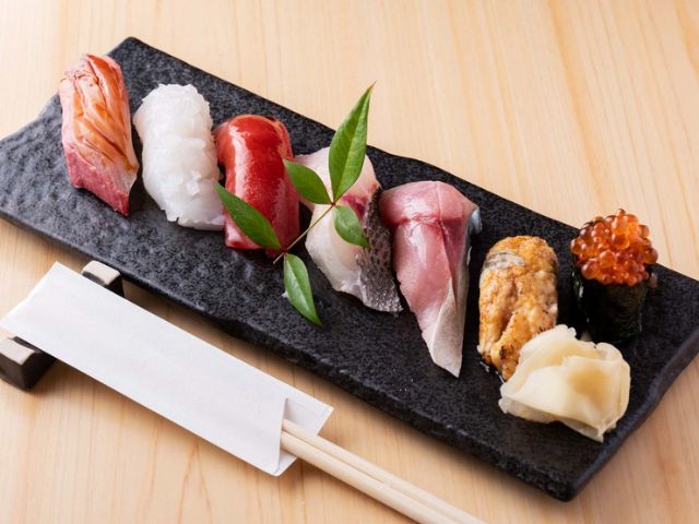 13. Nagahama mansaku sushi
