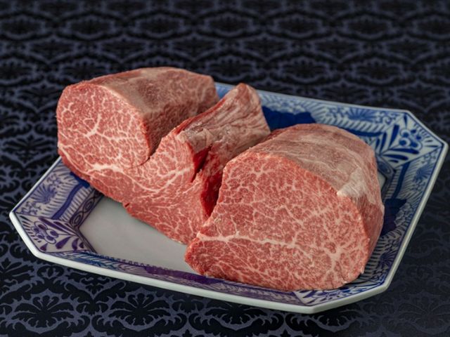 抜群的火候,能夠引出九州產黑毛和牛及極上海鮮的美味