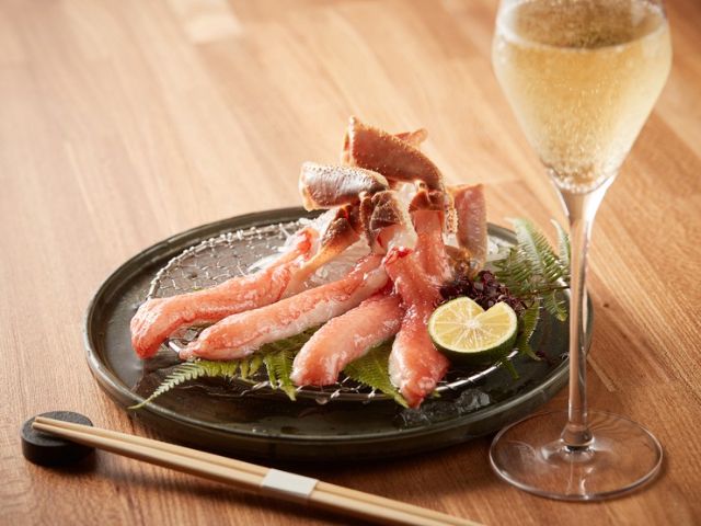 在精緻優質的空間中品嚐巧思獨具的蟹料理