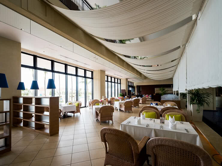 1.Pool side restaurant Southern Terrace