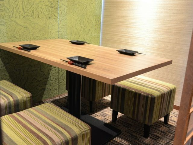 在和風現代的完全私人包廂中，品嚐北海道的名物料理