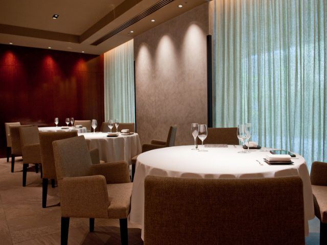 Highly rated in 'Gault & Millau 2024' and also a star recipient in 'Michelin Guide Tokyo 2024', this restaurant is garnering attention in Tokyo.