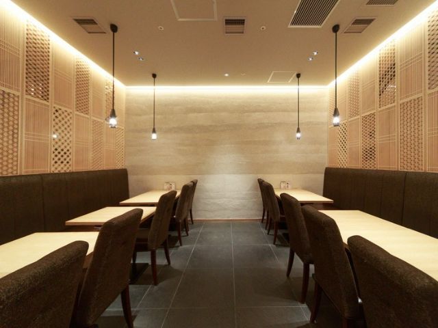 Enjoy the ultimate eel experience in a high-quality space and with exquisite dishes
