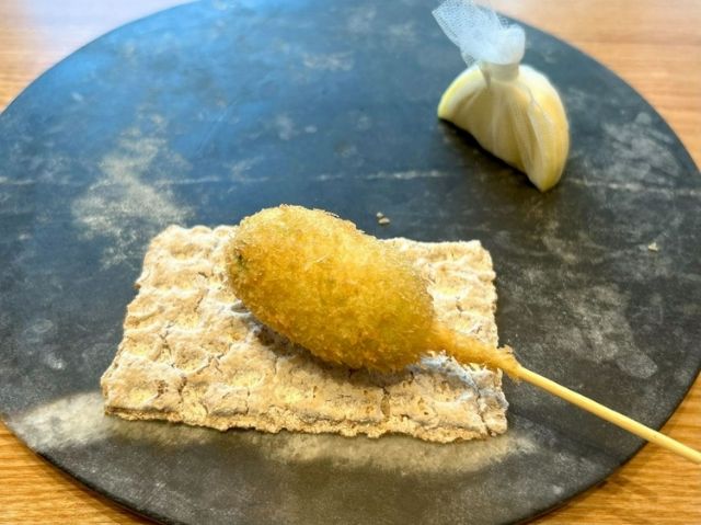 4串目「豌豆可樂餅」