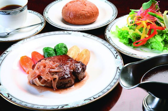Enjoy the rich and juicy Hida beef steak