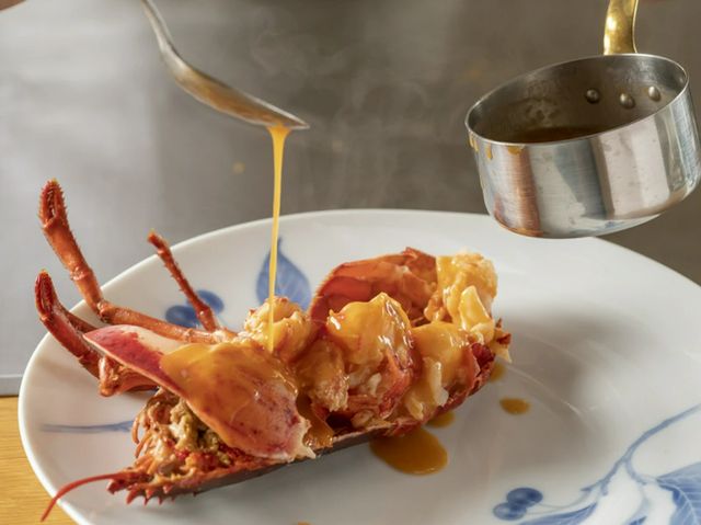 Enjoy Teppanyaki with a Michelin Star in a Luxurious Setting