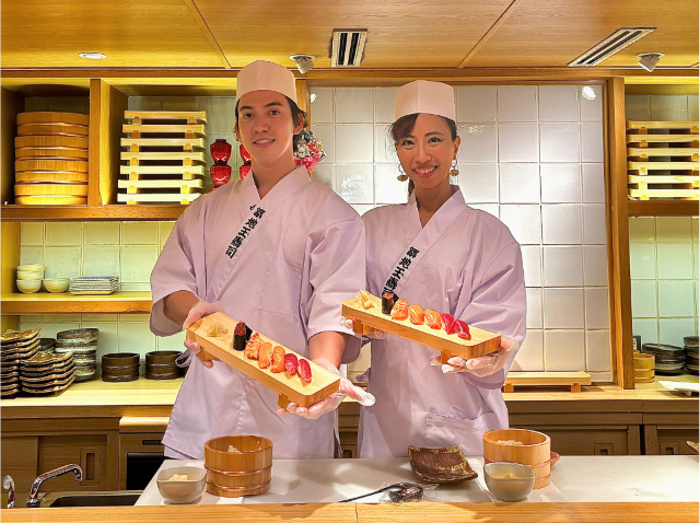 The Asakusa Sushi Making Studio by Tsukiji Tamasushi, a new business model developed by the famous sushi restaurant Tsukiji Tamasushi, which is celebrating its 100th anniversary, has opened in Asakusa!