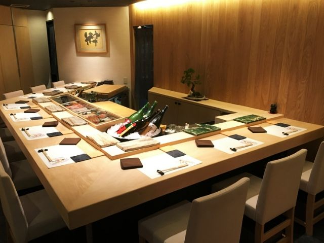 Reservations required! Exquisite sushi made with unique Hokkaido ingredients!