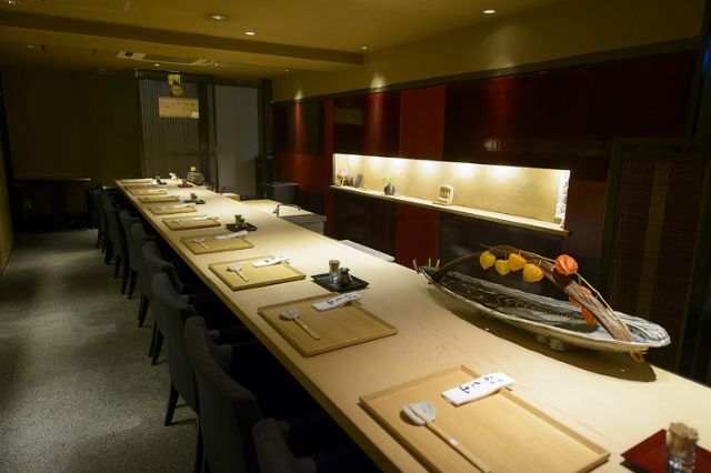 人氣菜單低於1000日圓！6家米其林/必比登美食餐廳，你在東京應該造訪的休閒用餐體驗