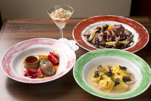 在輕鬆的氛圍中享受正宗意大利菜