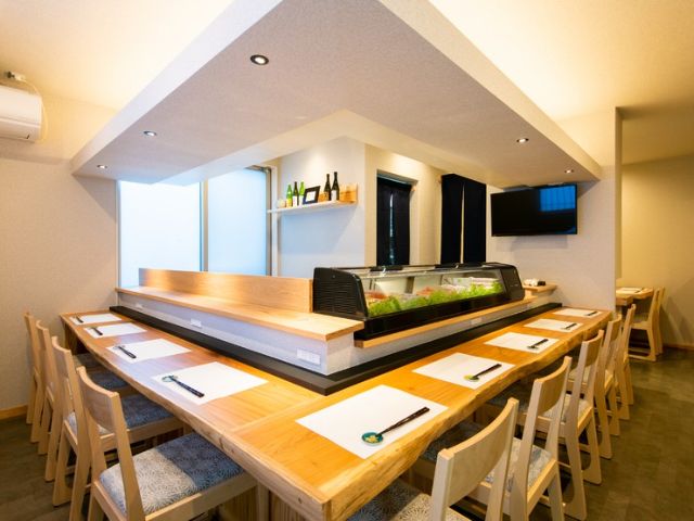 A Must-Visit Restaurant for Dinner Near Kenrokuen During the Autumn Foliage Season | Ishikawa, Kanazawa