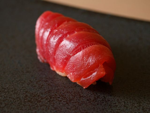 Enjoy aged sushi and savor an elegant Tokyo night at the adjoining BAR