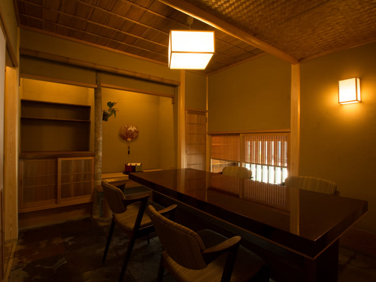 15 Restaurants with Delicious Japanese Cuisine in Nakasu, Fukuoka