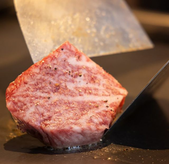 用美味的牛肉提升體力！可以享受和牛鐵板燒的5家店｜福岡