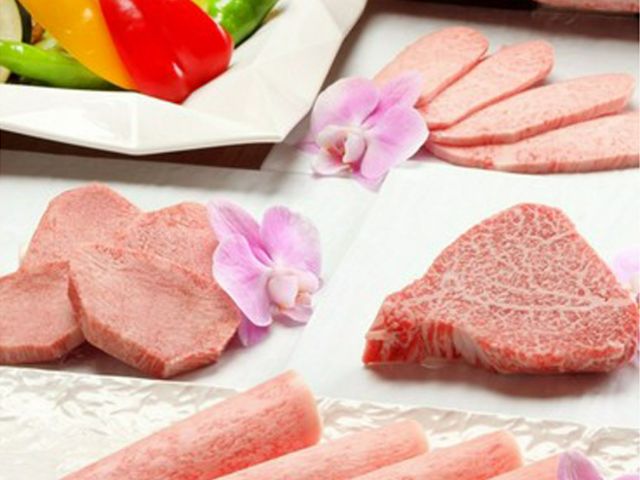 Top-class Japanese black wagyu at a long-established yakiniku restaurant.