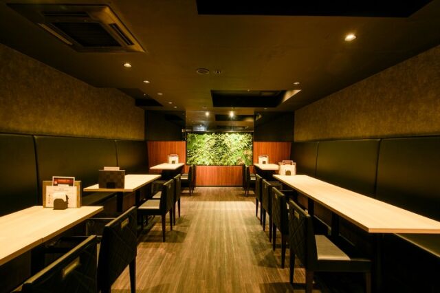 NIKU Dining meat meet floor