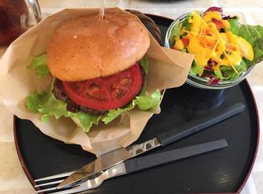 3. SEKAI CAFE -Asakusa-