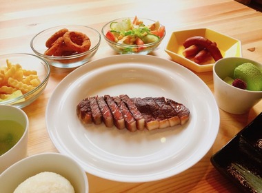 1. Halal Kobe Beef Nagomi