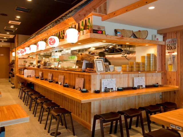 10 海鮮料理 Restaurant with Sake very accessible from the Yamanote Line