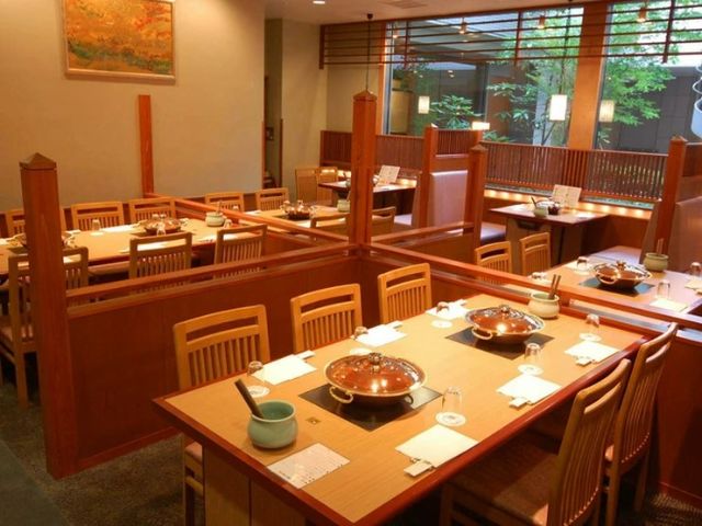 겨울 모임에 완벽한 스키야키와 샤부샤부를 위한 도쿄의 20개 추천 레스토랑