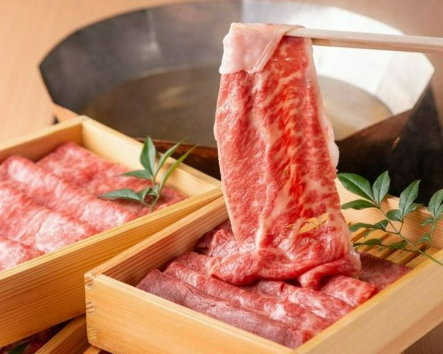 겨울 모임에 완벽한, 스키야키와 샤부샤부를 위한 도쿄의 20개 추천 레스토랑