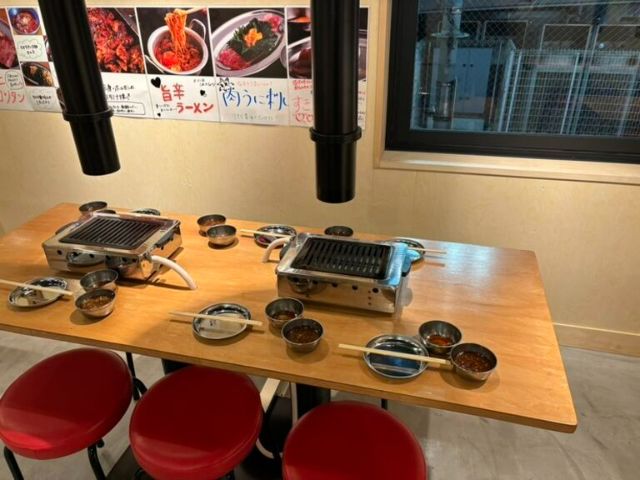 신주쿠 도쿄에서 꼭 가봐야 할 10곳의 레스토랑, 신중하게 선택된 재료로 제공하는 매우 만족스러운 야키니쿠 경험