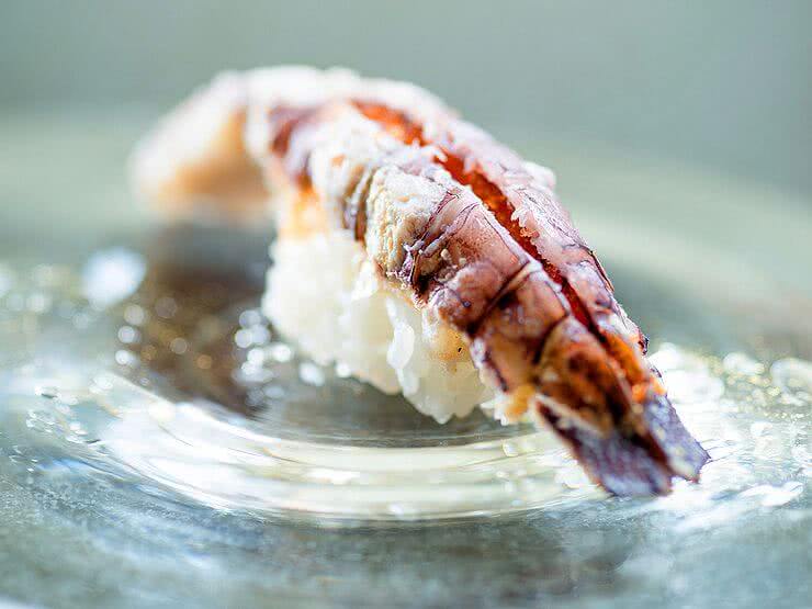 "Adult's Counter Sushi" in Otaru, the Town of Sushi
