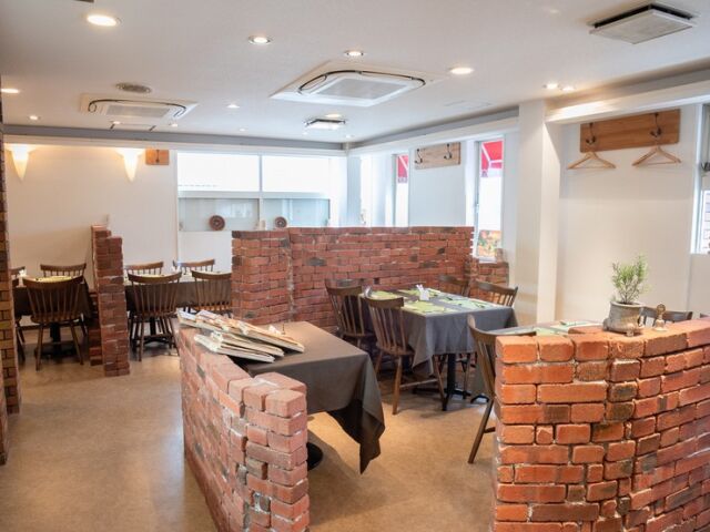 BALInese Restaurant Bunga Lotus floor