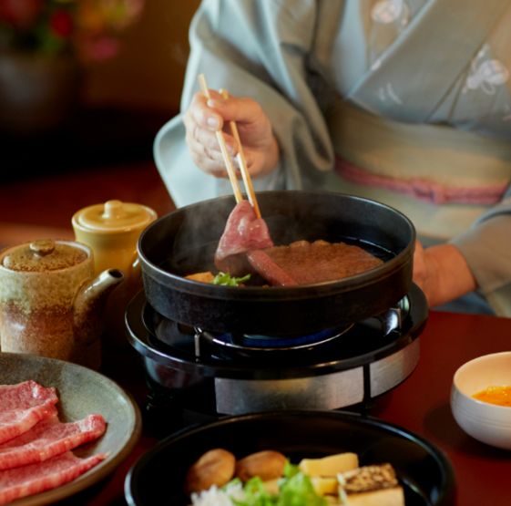 上質的黑毛和牛與傳統的日本料理品嚐