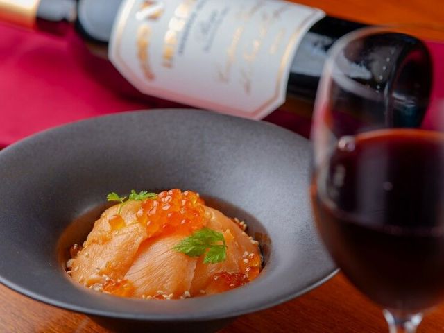 The most stylish cafe & Italian bar in Sapporo - Experience the extraordinary in three different spaces.