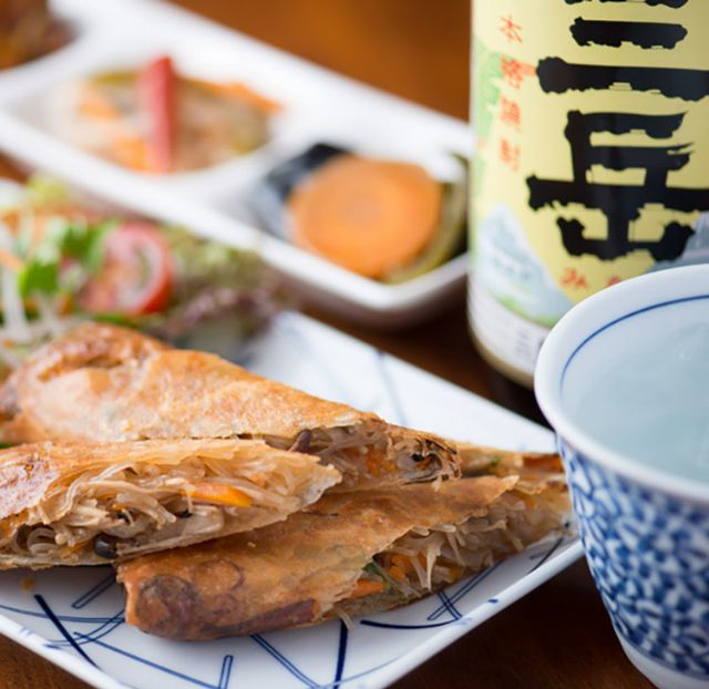 讓人心情放鬆的美味與氛圍，小倉站附近推薦的五家店｜福岡 ・小倉