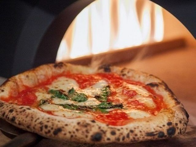 東京塔近在咫尺的地上180米的餐廳