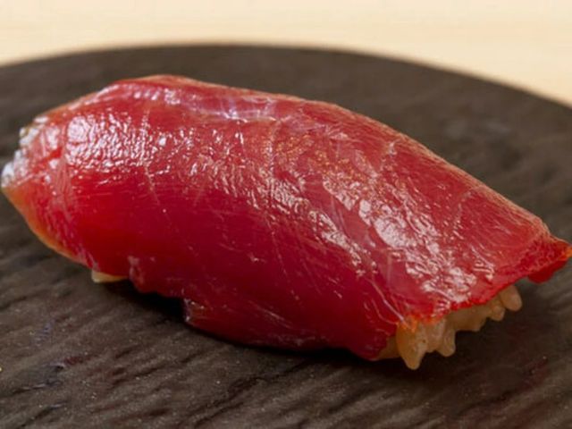 1. Sushi Senzu Kitashinchi Souhonten