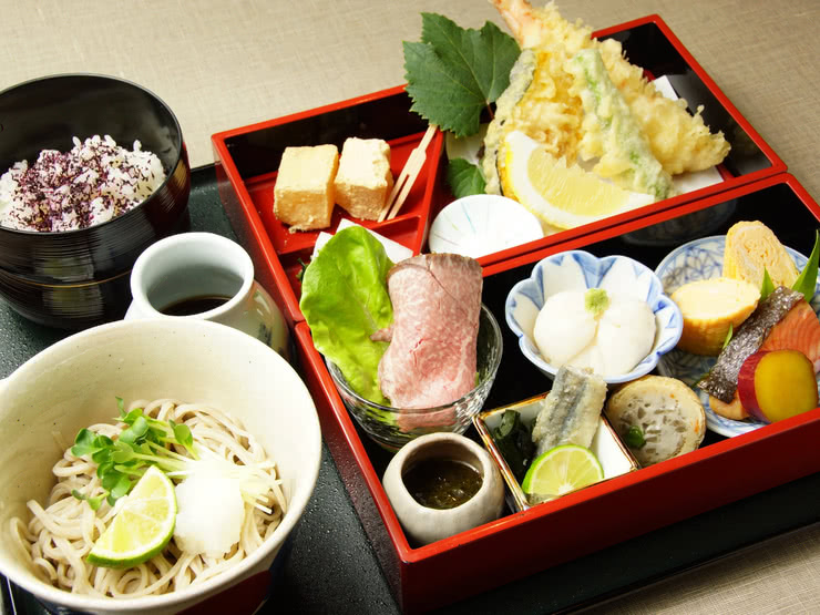 5. Wadatsumi（阪急茨木／烏龍麵・蕎麥麵、日本料理・懷石料理、海鮮居酒屋）