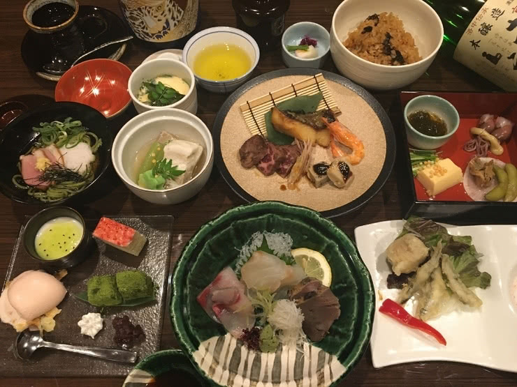 14. Kyoto Gion Kawamura Ryori Hei (Gion-shijo)
