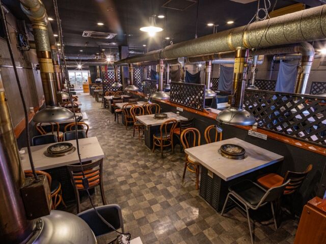 Yakiniku tabehodai Sumibi Kurobeko floor
