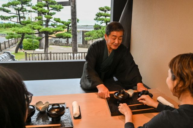 在三重縣桑名市，集古老文化、悠久歷史、溫泉度假村於一體的城市，享用豐富美食的高級旅行體驗