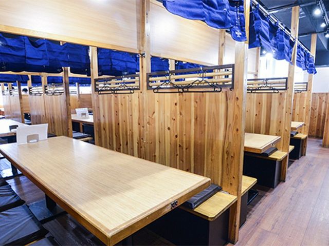 Restaurants around cherry blossom spots such as Maruyama Park and Kamo River | Kyoto