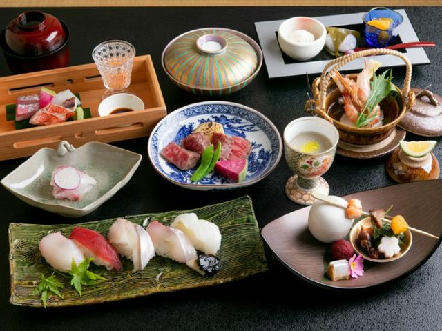季节的味道和色彩的京料理套餐