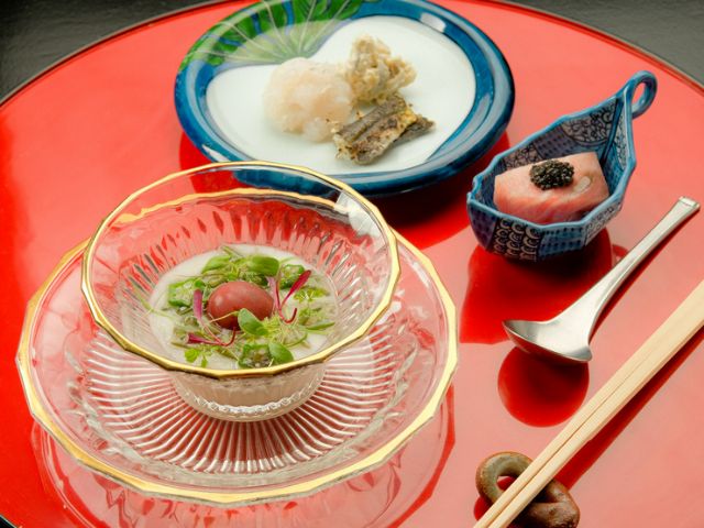 6. Koiki dishes Manso