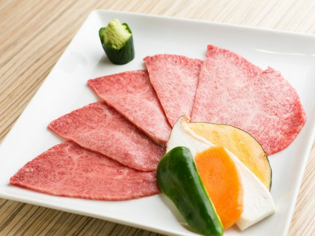 Delicious and affordable! Enjoy grilled Sendai beef and Miyagi Prefecture beef.