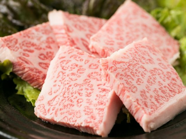 新鲜的内脏和国产和牛可以24小时享用