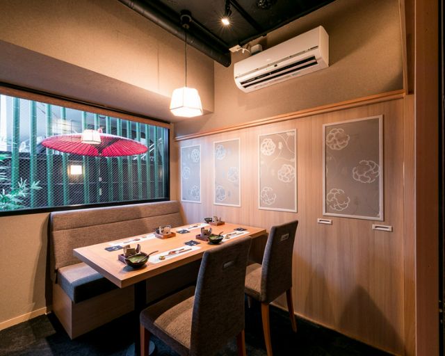 Enjoy seasonal kaiseki cuisine in a private house that allows one to forget the hustle and bustle of daily life.
