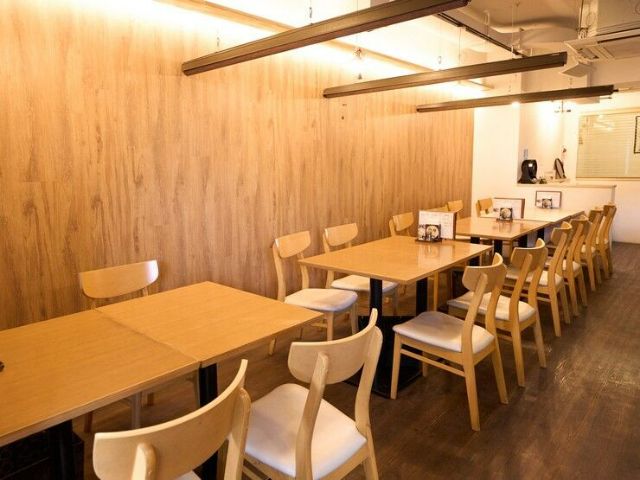 A ramen izakaya where one can enjoy blissful ramen and seasonal delicacies.