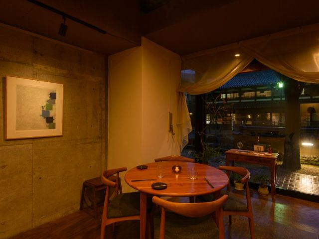 조금 사치스러운 저녁에 딱 맞는, 분위기 좋은 이시카와현의 가게