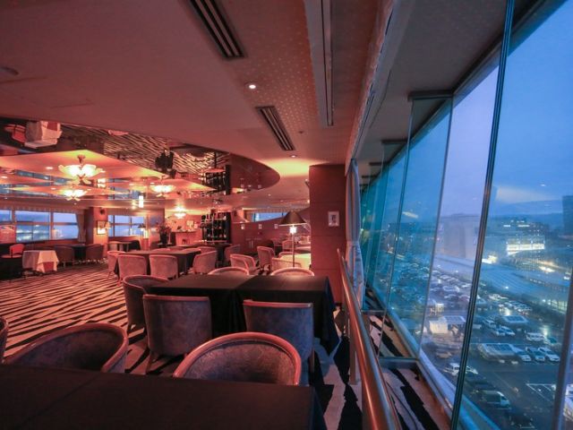 非常適合稍微奢華的晚餐，氛圍優雅的石川縣餐廳